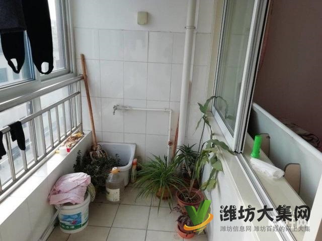 41萬(wàn)搶青云花園3室好房，多層1樓精裝，帶倉(cāng)庫(kù)，搶到賺到