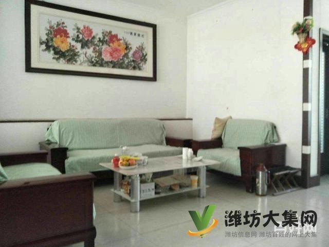 城區(qū)中央多層 一小學 區(qū)房 帶南向車庫 精裝無稅