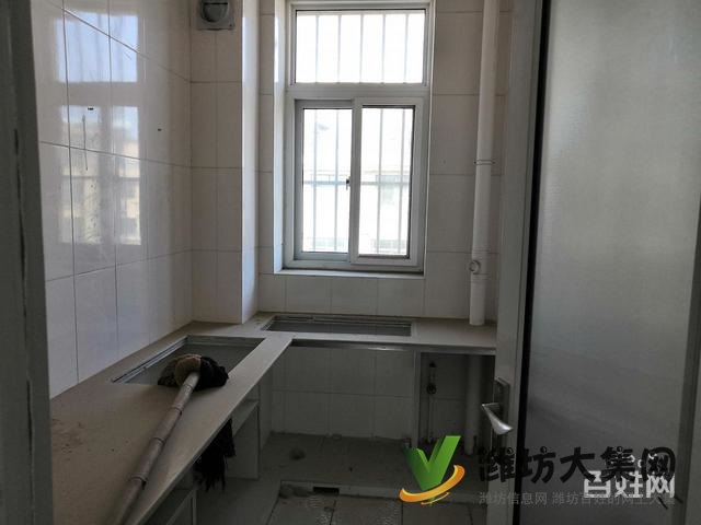 福滿園上下復式，精裝未住，四室兩廳帶倉庫
